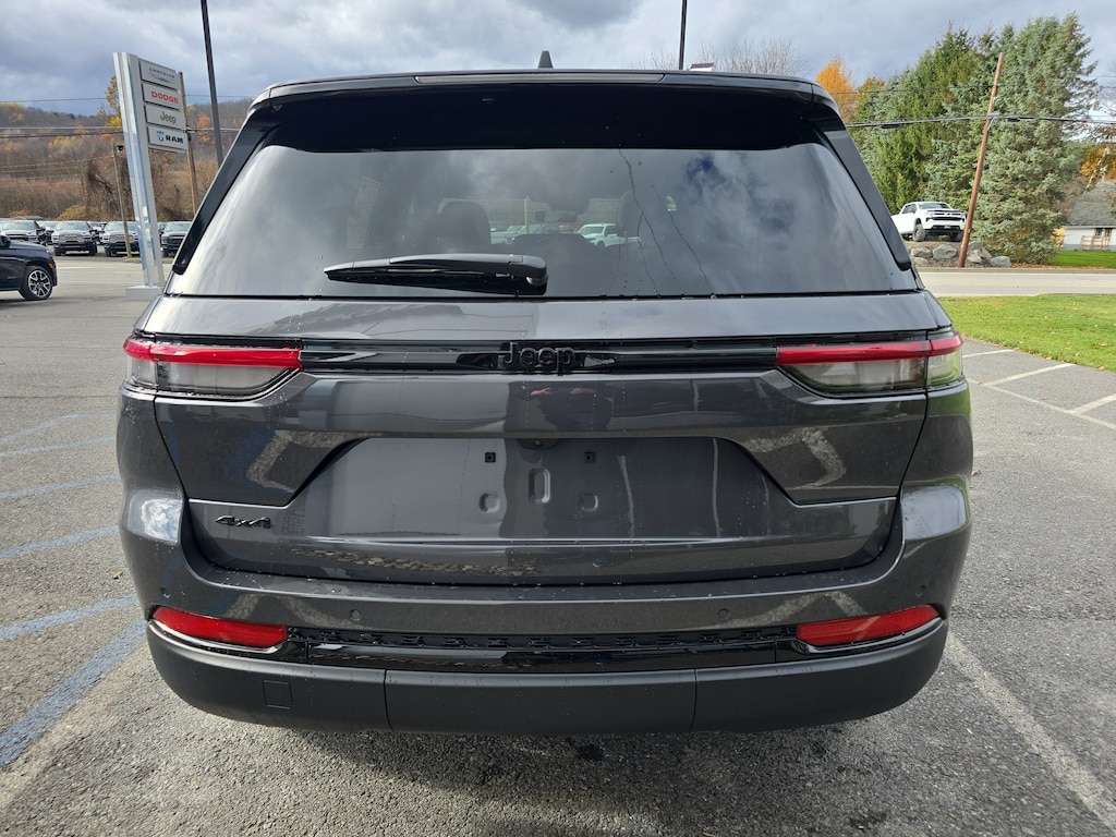 New 2025 Jeep Grand Cherokee ALTITUDE X 4X4 Sport Utility