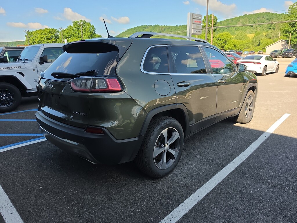 Used 2019 Jeep Cherokee Limited 4x4 SUV