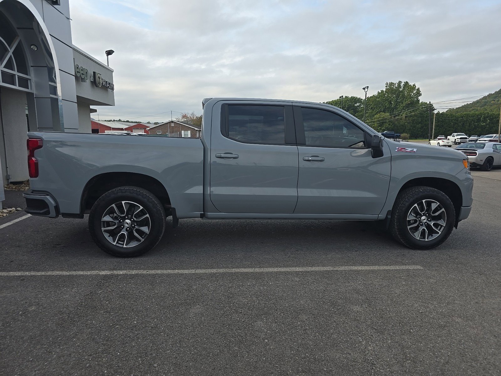 Used 2024 Chevrolet Silverado 1500 RST with VIN 1GCUDEED9RZ189089 for sale in Mansfield, PA