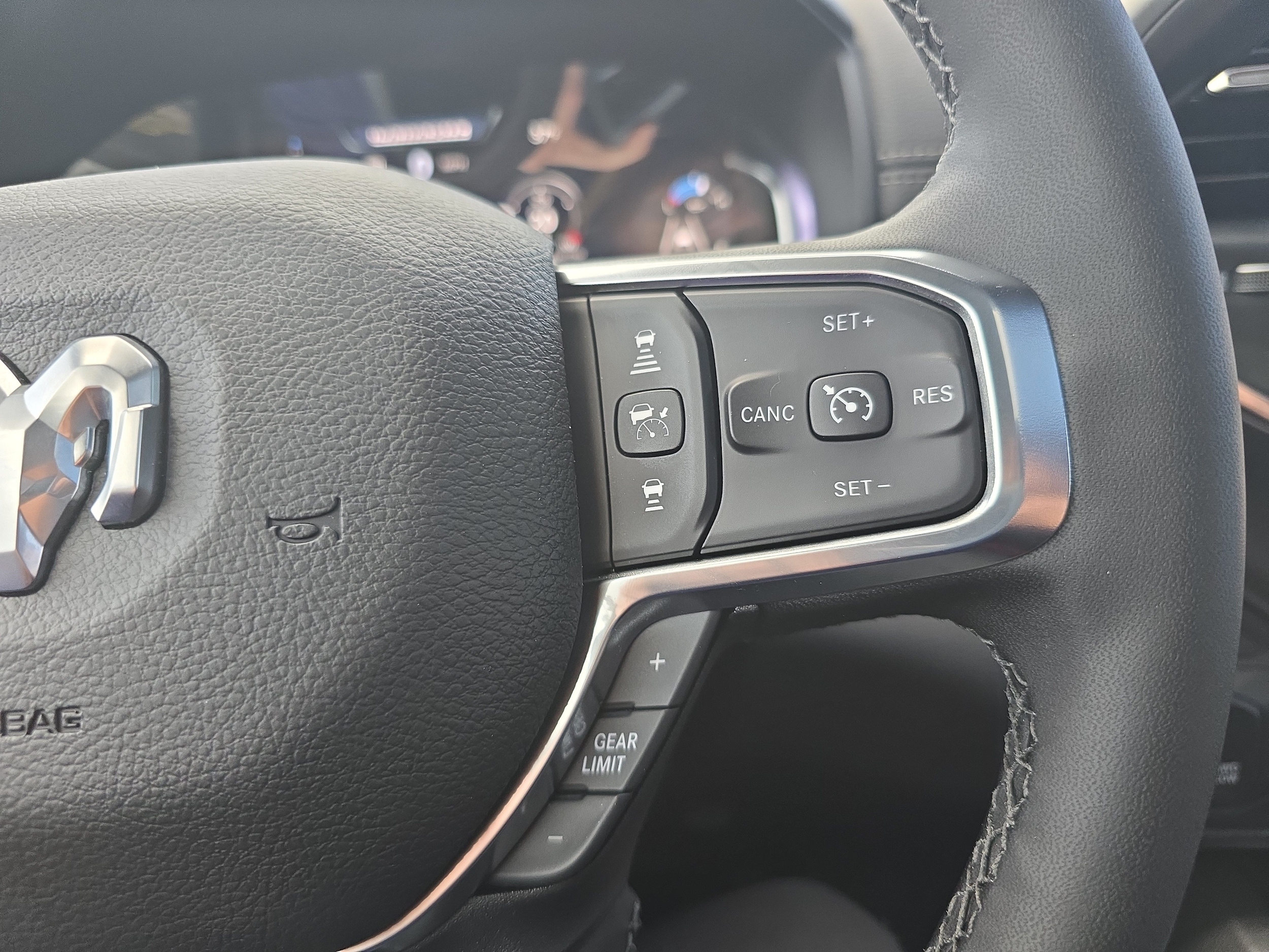 2026 RAM 2500 Laramie - Photo 24