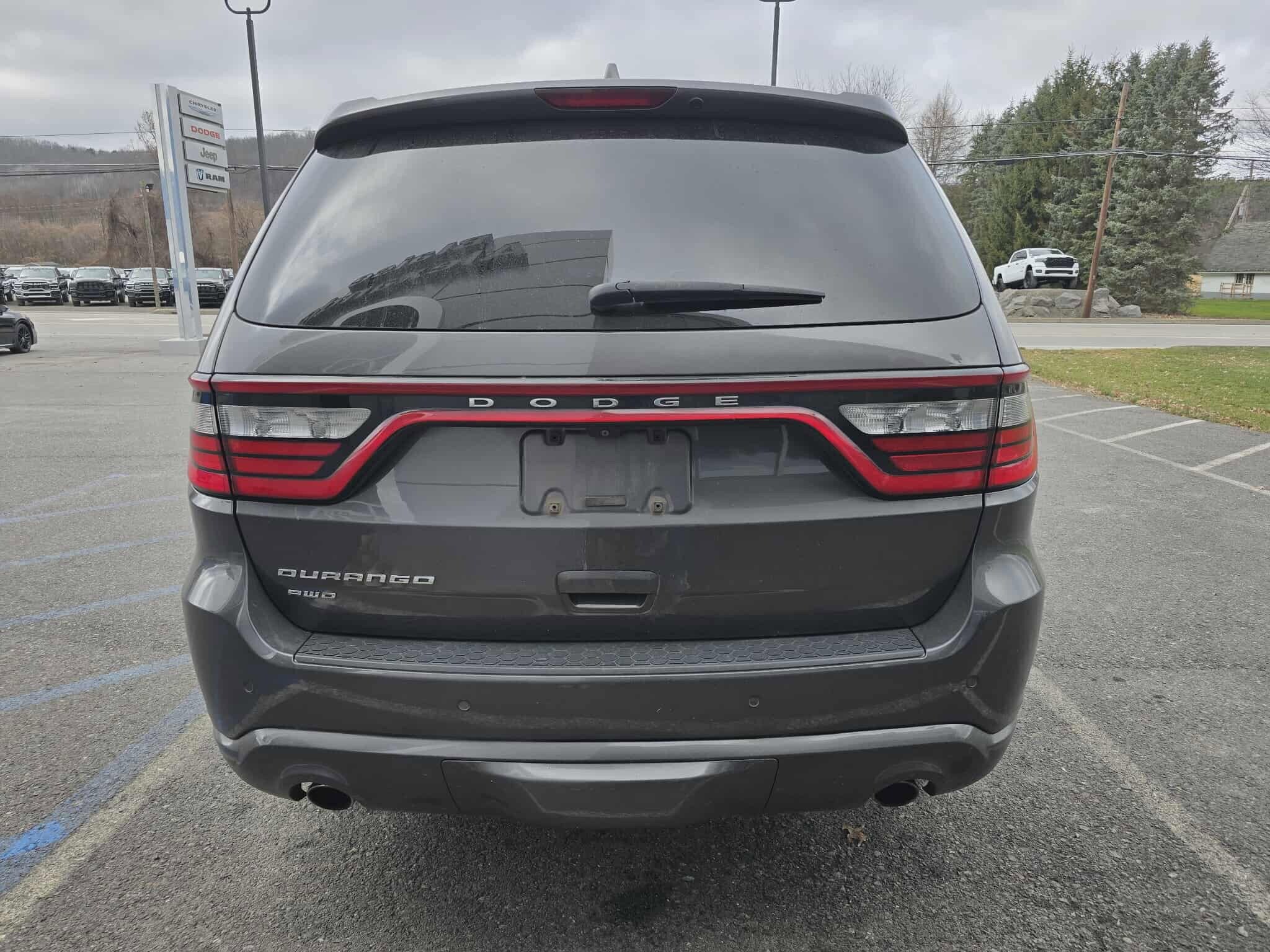 2015 Dodge Durango SXT photo 3