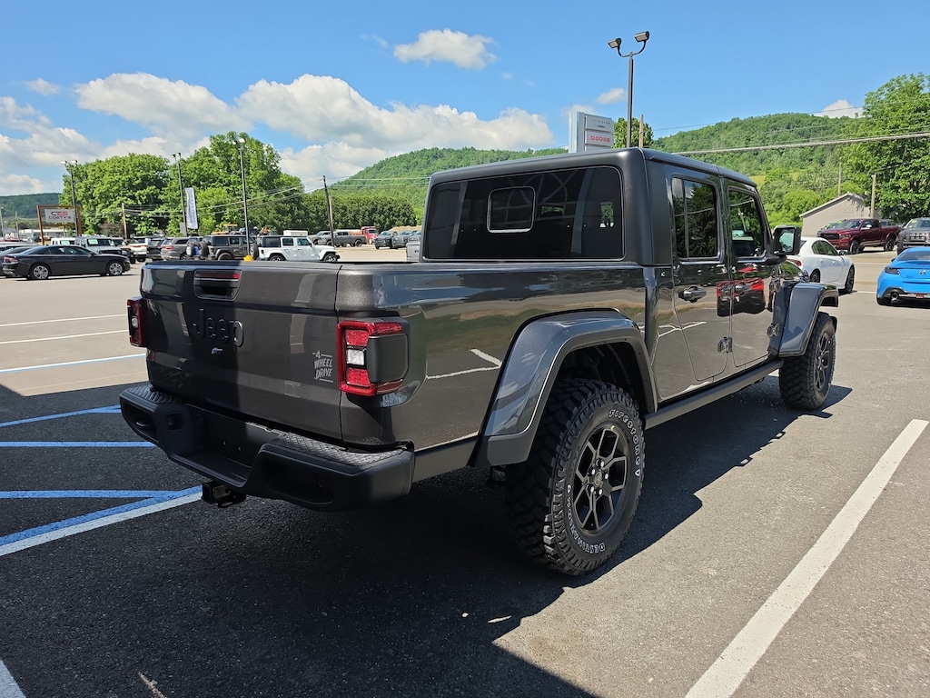 New 2026 Jeep Gladiator WILLYS 4X4 Pickup