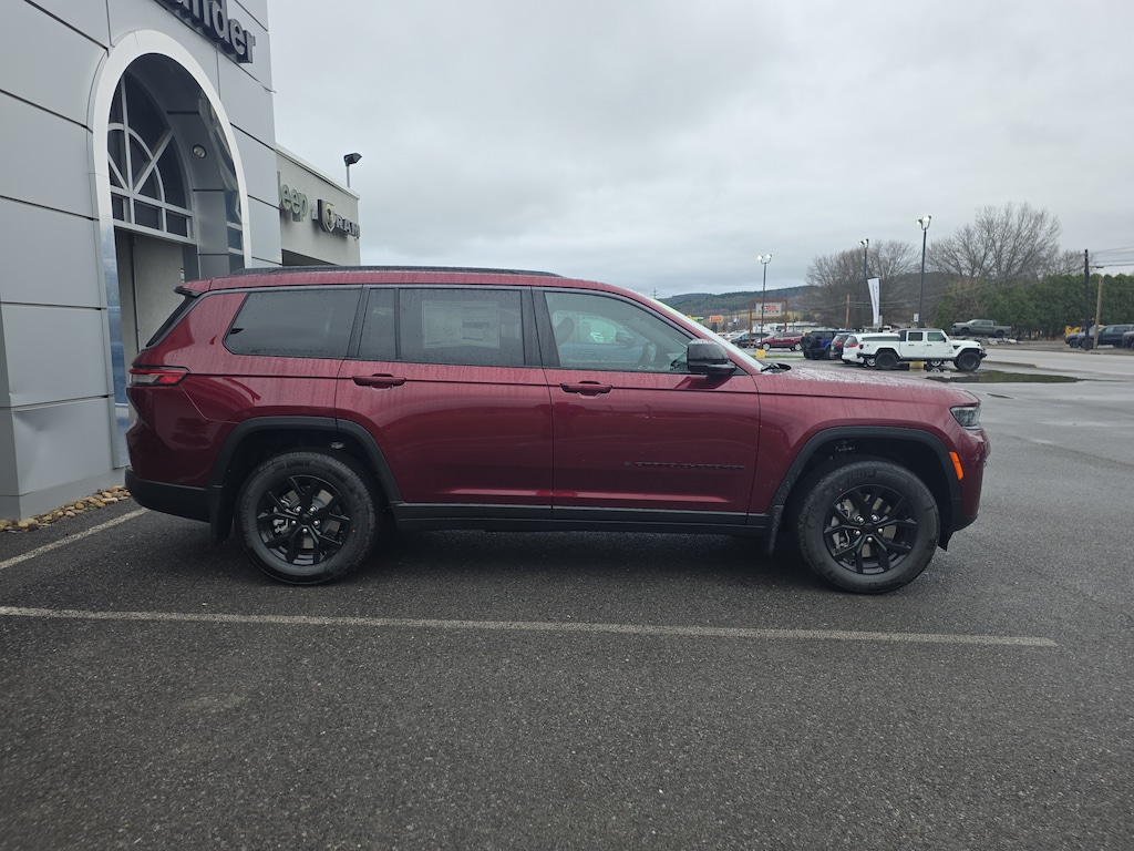 New 2026 Jeep Grand Cherokee L LAREDO ALTITUDE 4X4 Sport Utility