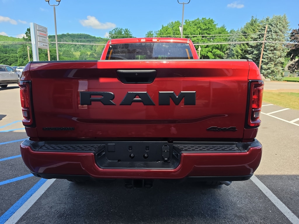 New 2026 Ram 2500 BIG HORN CREW CAB 4X4 6'4 BOX Pickup