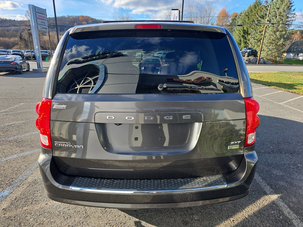 Used 2019 Dodge Grand Caravan SXT Van Passenger Van