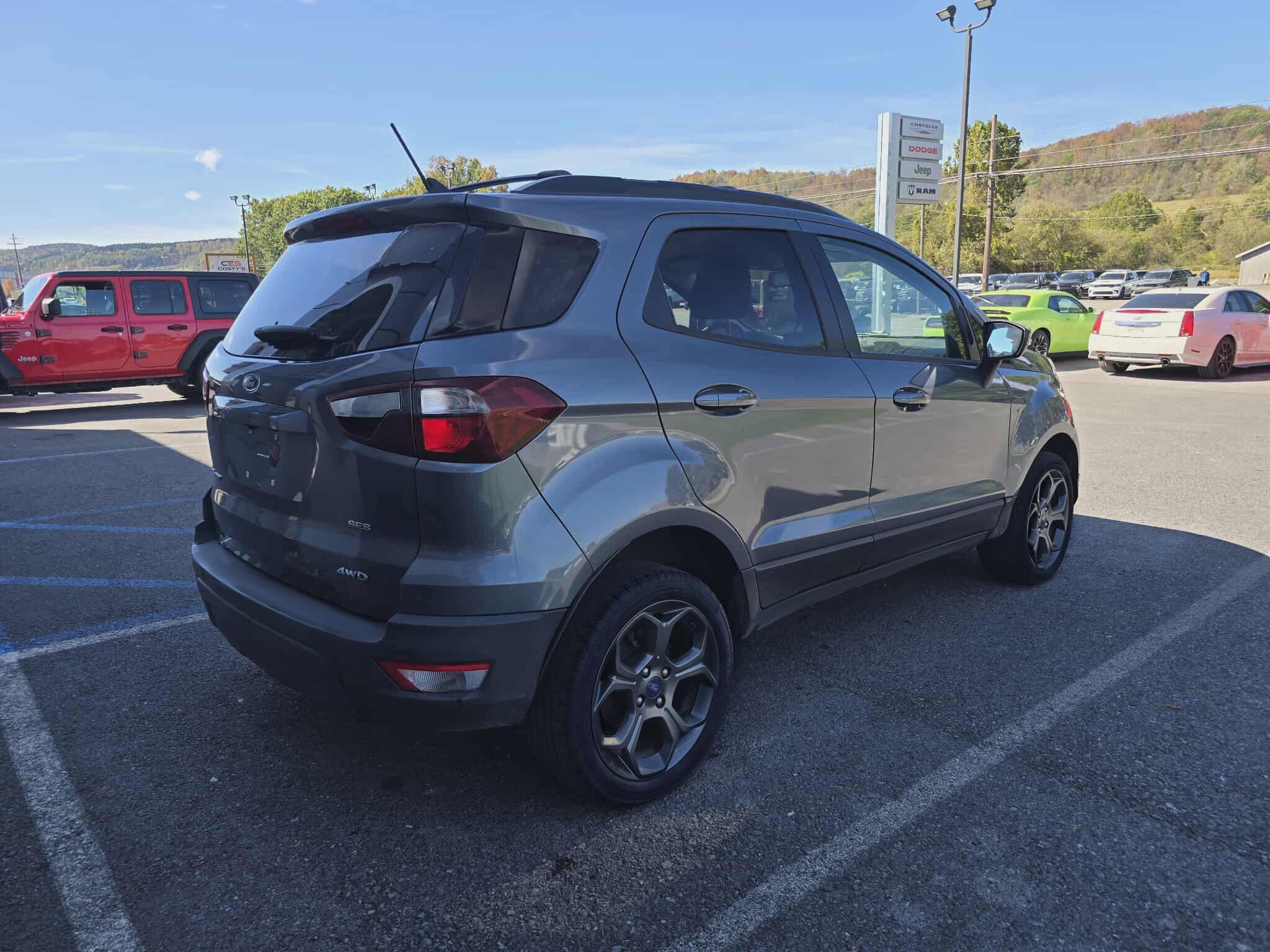 2018 Ford EcoSport SES photo 3