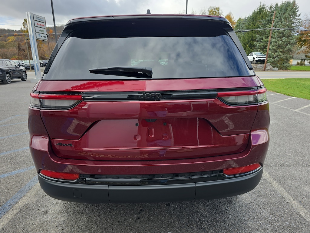 New 2025 Jeep Grand Cherokee ALTITUDE X 4X4 Sport Utility