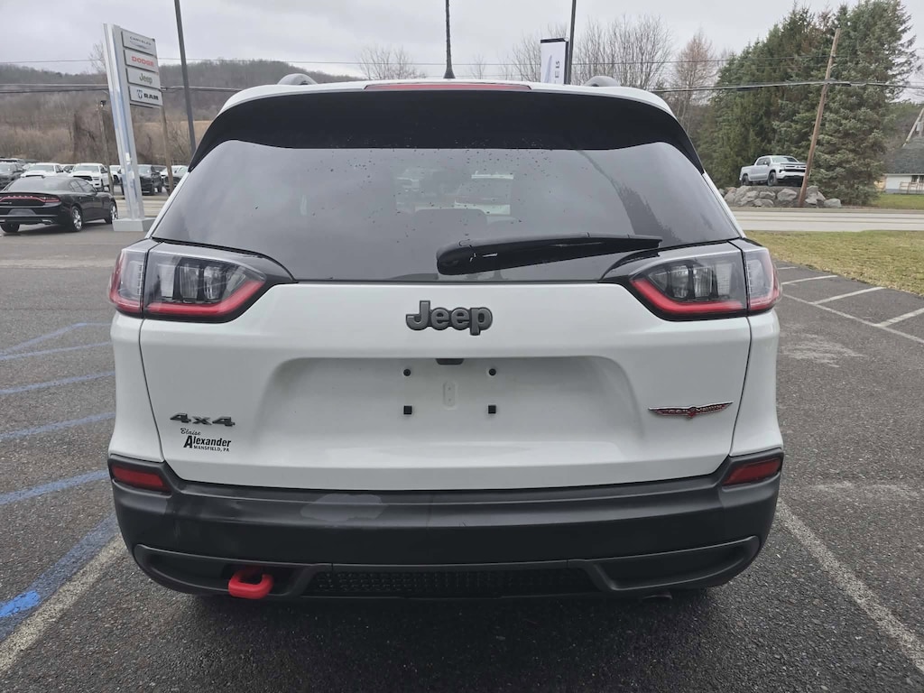 Used 2022 Jeep Cherokee Trailhawk SUV