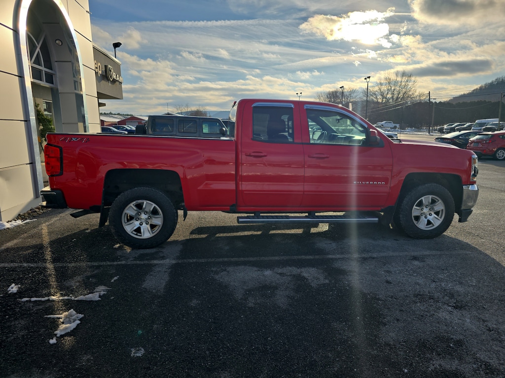 Used 2018 Chevrolet Silverado 1500 LT w/1LT Truck Double Cab