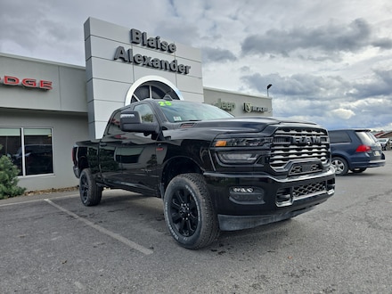 2025 Ram 2500 BIG HORN CREW CAB 4X4 6'4 BOX Pickup
