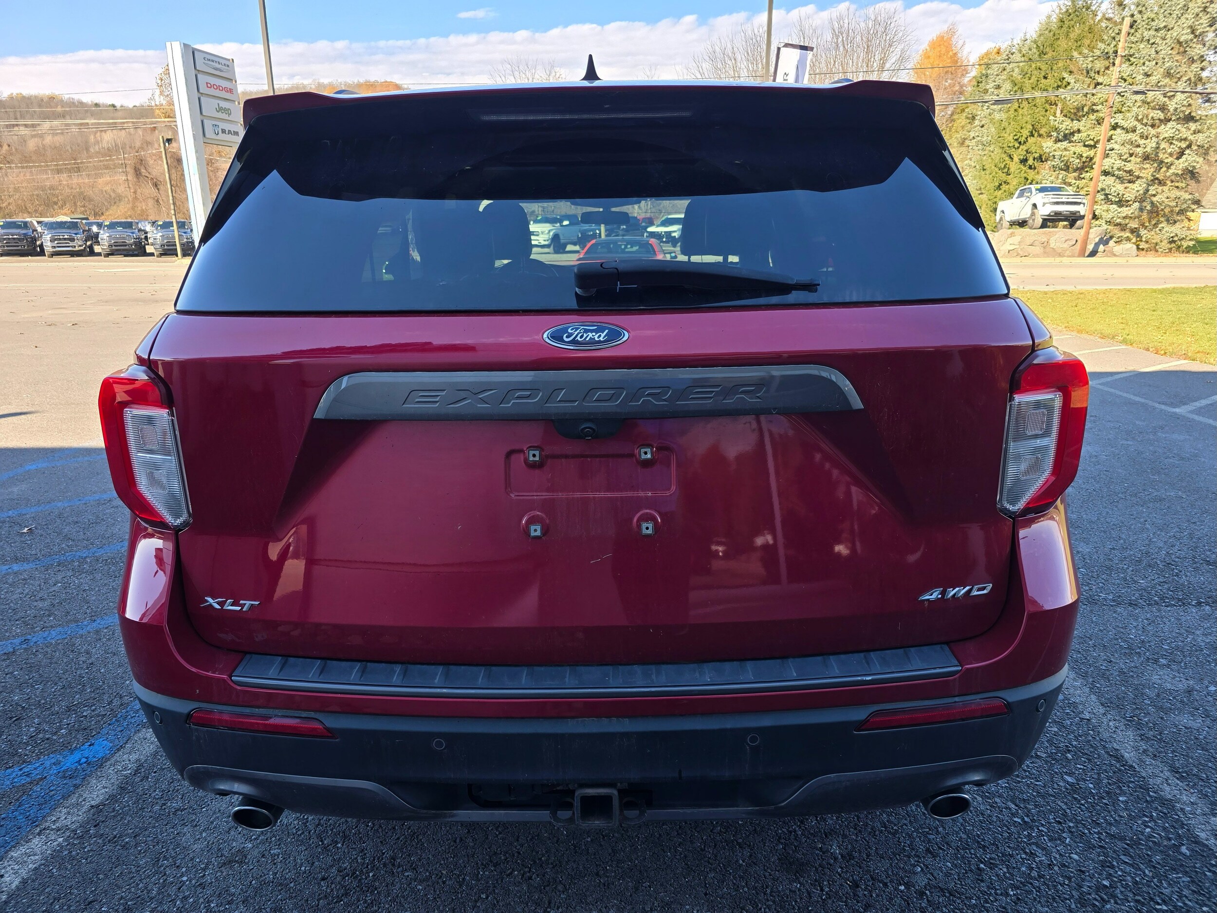 2022 Ford Explorer XLT photo 3