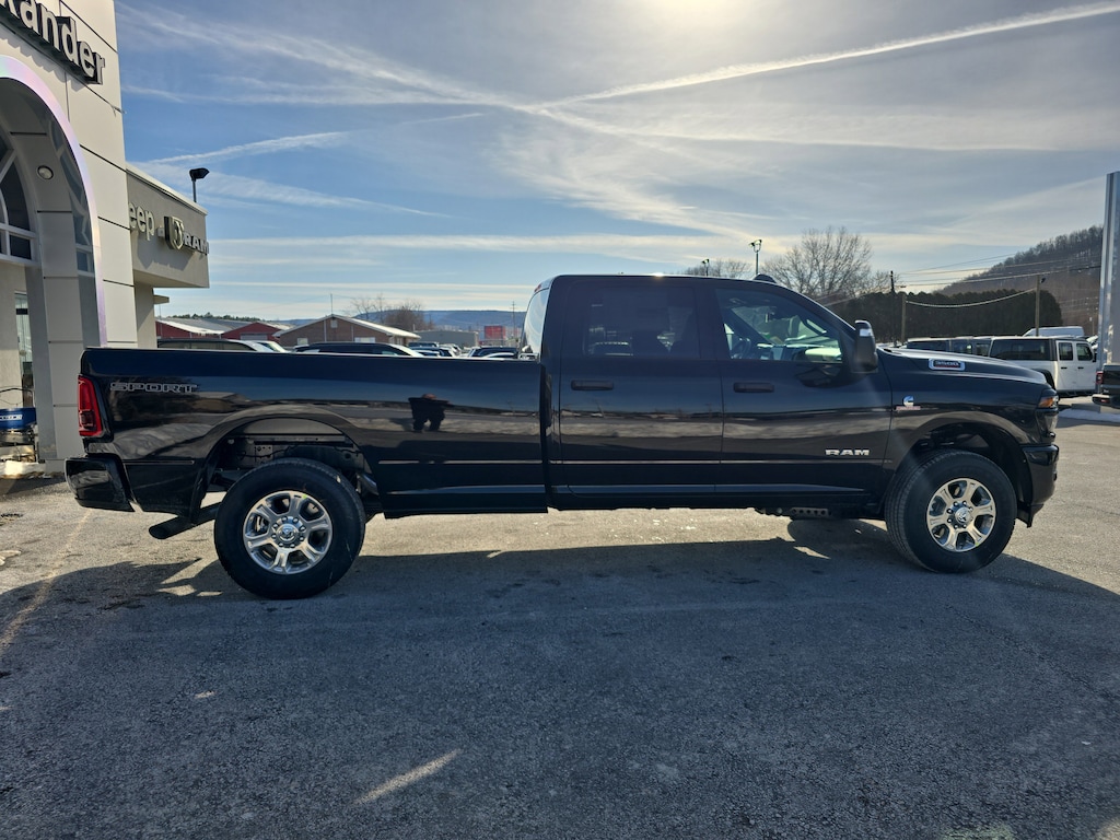 New 2026 Ram 3500 BIG HORN CREW CAB 4X4 8' BOX Pickup