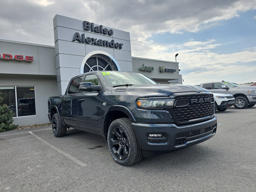 New 2026 Ram 1500 BIG HORN CREW CAB 4X4 5'7 BOX Pickup