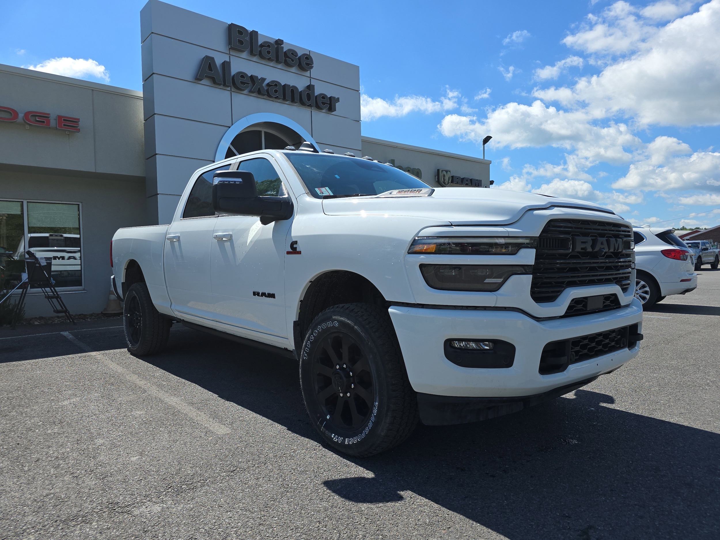 2025 Ram 2500 LARAMIE CREW CAB 4X4 6'4 BOX
