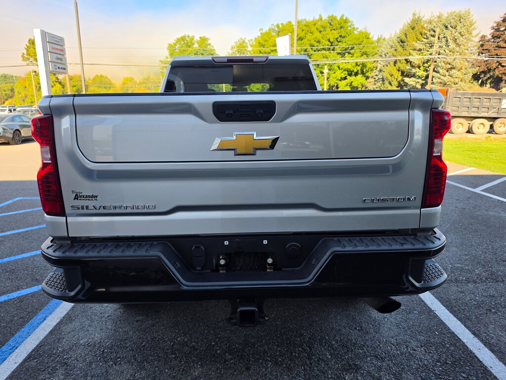 Used 2022 Chevrolet Silverado 2500HD Custom Truck Crew Cab