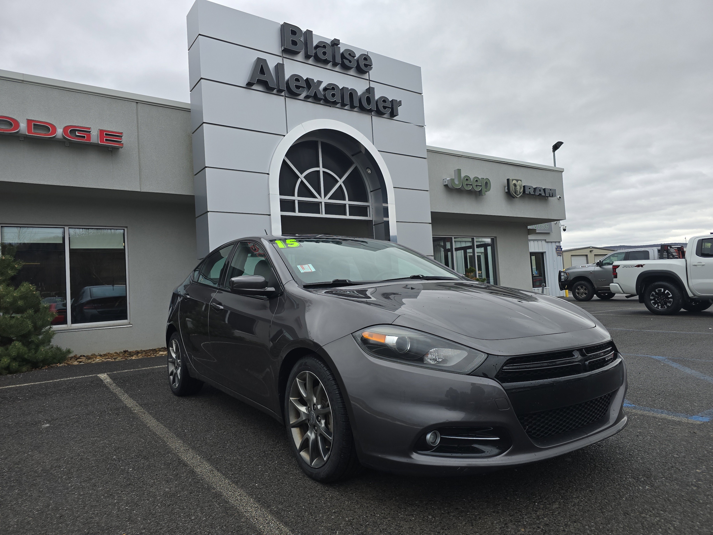 2015 Dodge Dart SXT's photo