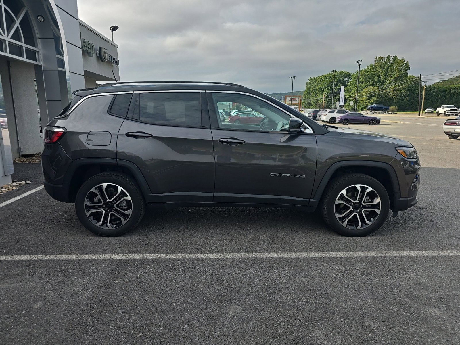 Used 2022 Jeep Compass Limited with VIN 3C4NJDCB9NT101457 for sale in Mansfield, PA