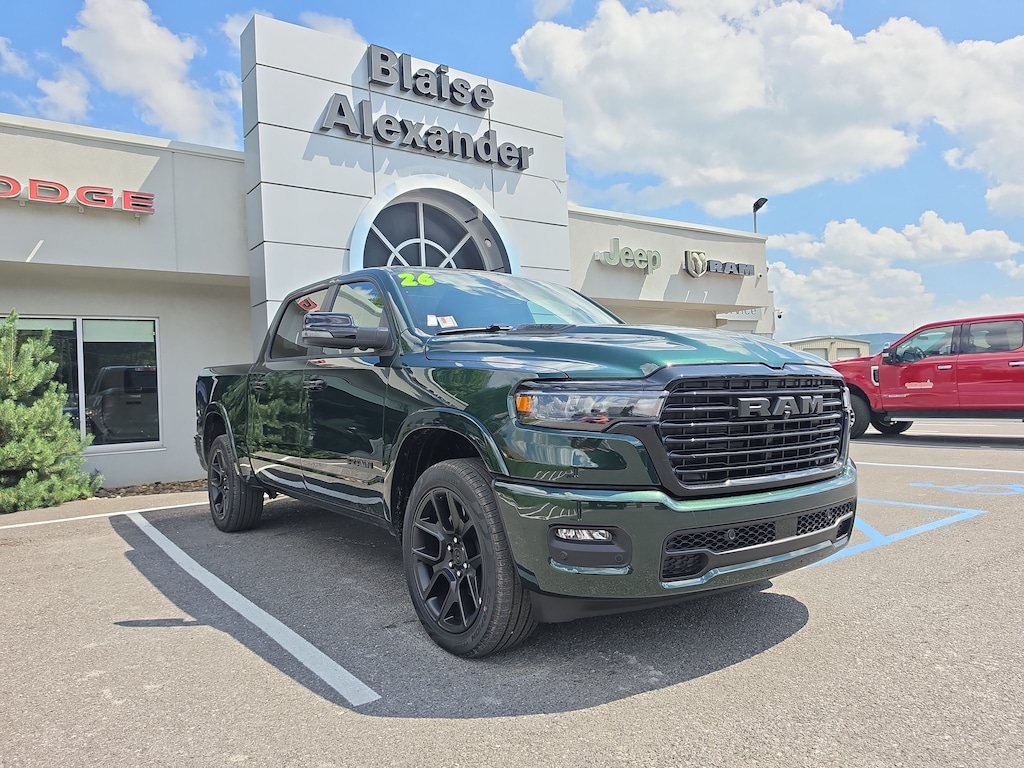 New 2026 Ram 1500 LARAMIE CREW CAB 4X4 5'7 BOX Pickup