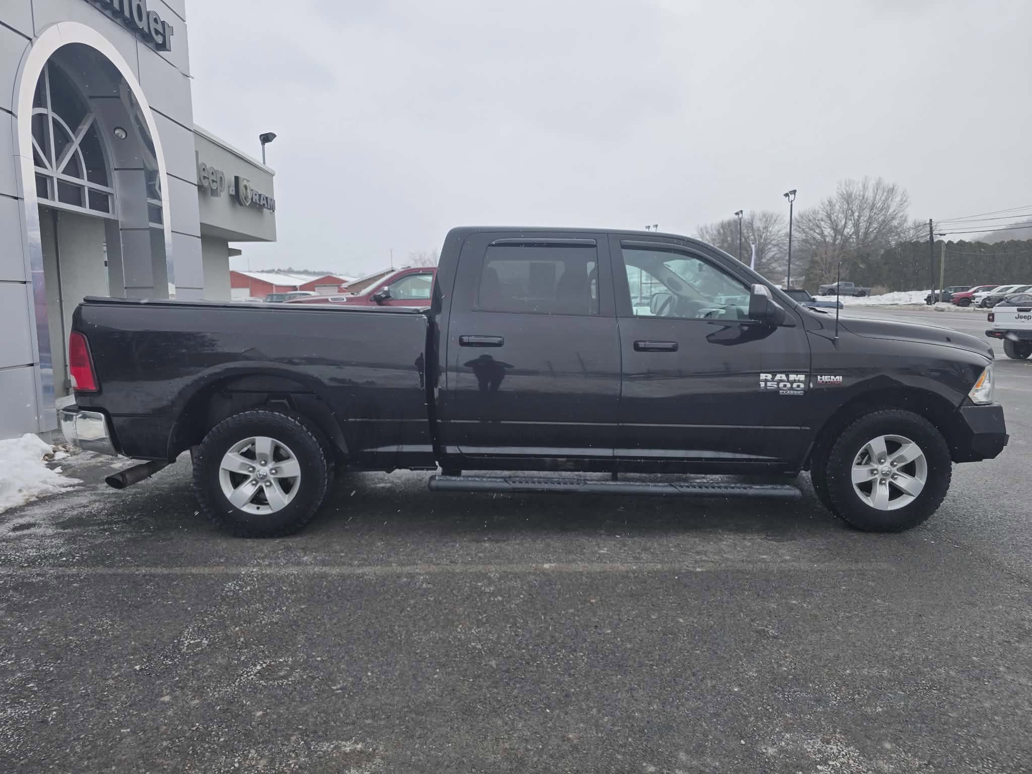Used 2019 RAM Ram 1500 Classic SLT with VIN 1C6RR7TT8KS606270 for sale in Mansfield, PA