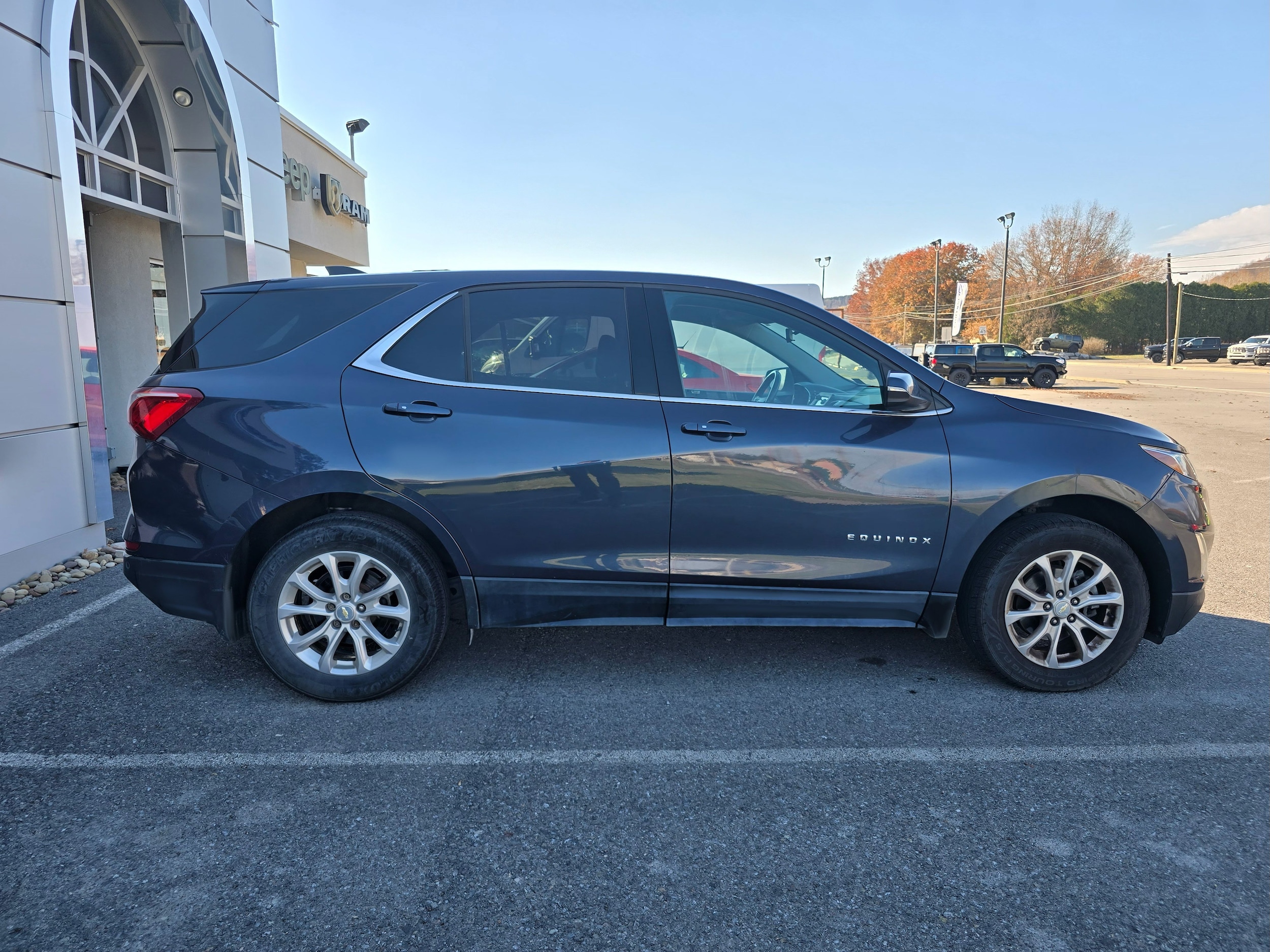 Used 2019 Chevrolet Equinox LT with VIN 3GNAXUEV5KL293600 for sale in Mansfield, PA