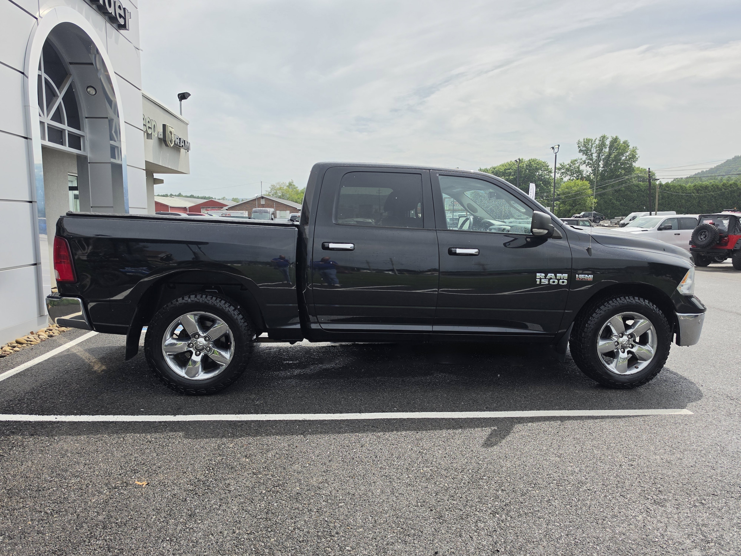 Used 2017 RAM Ram 1500 Pickup Big Horn with VIN 3C6RR7LT0HG709019 for sale in Mansfield, PA