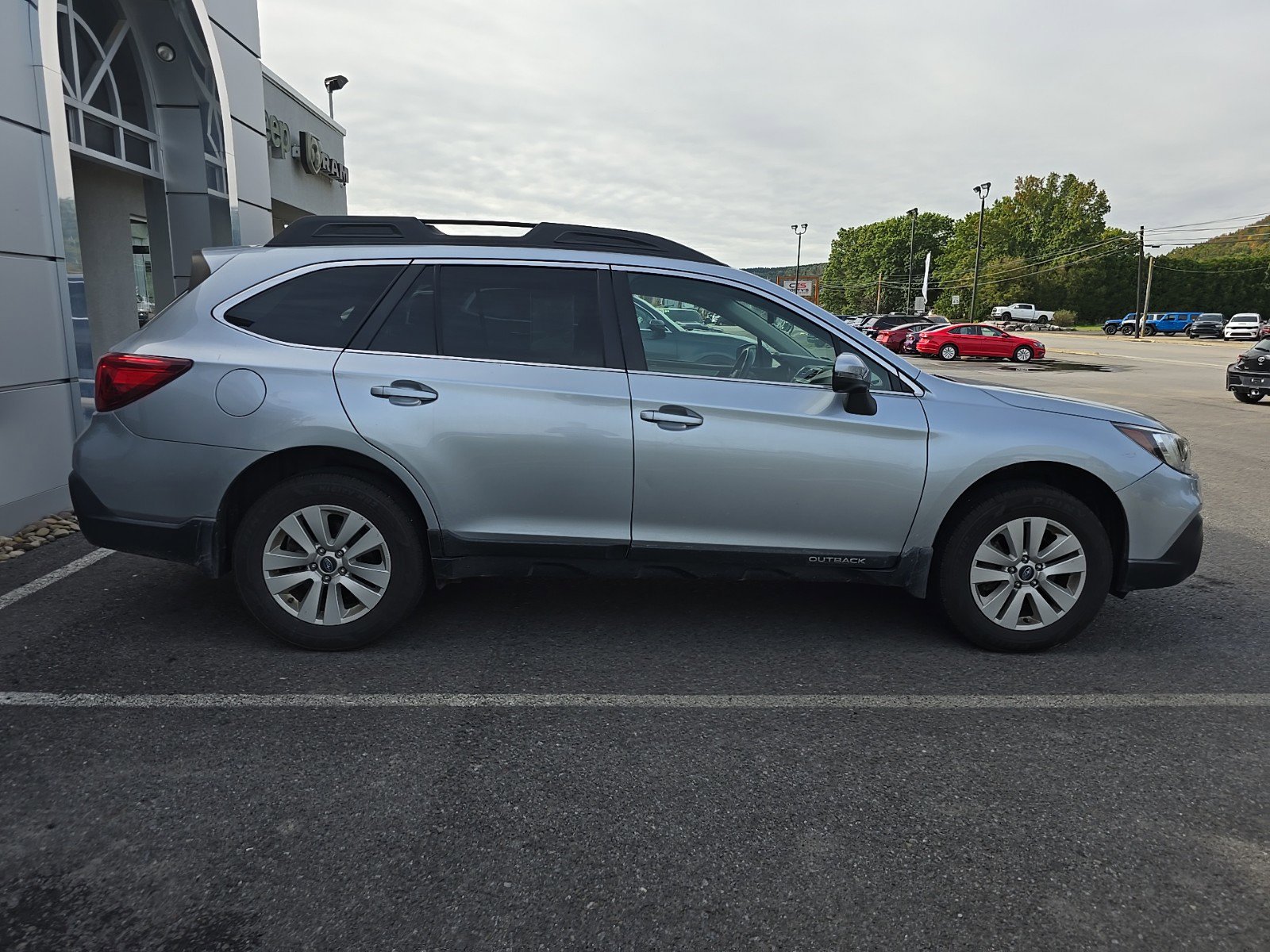 Used 2018 Subaru Outback Premium with VIN 4S4BSAFC3J3260415 for sale in Mansfield, PA