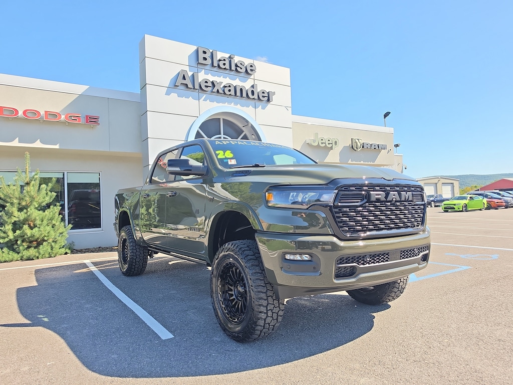 New 2026 Ram 1500 BIGHORN/LONESTAR CREW 4X4 Pickup