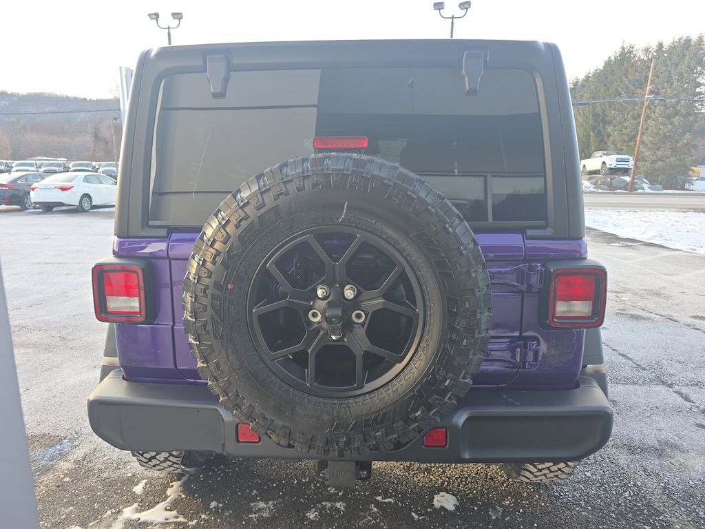 New 2026 Jeep Wrangler 4-DOOR WILLYS Sport Utility