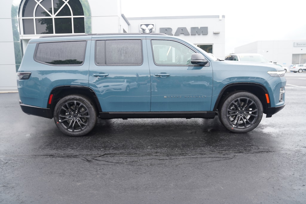 New 2026 Jeep Grand Wagoneer SUMMIT OBSIDIAN 4X4 Sport Utility