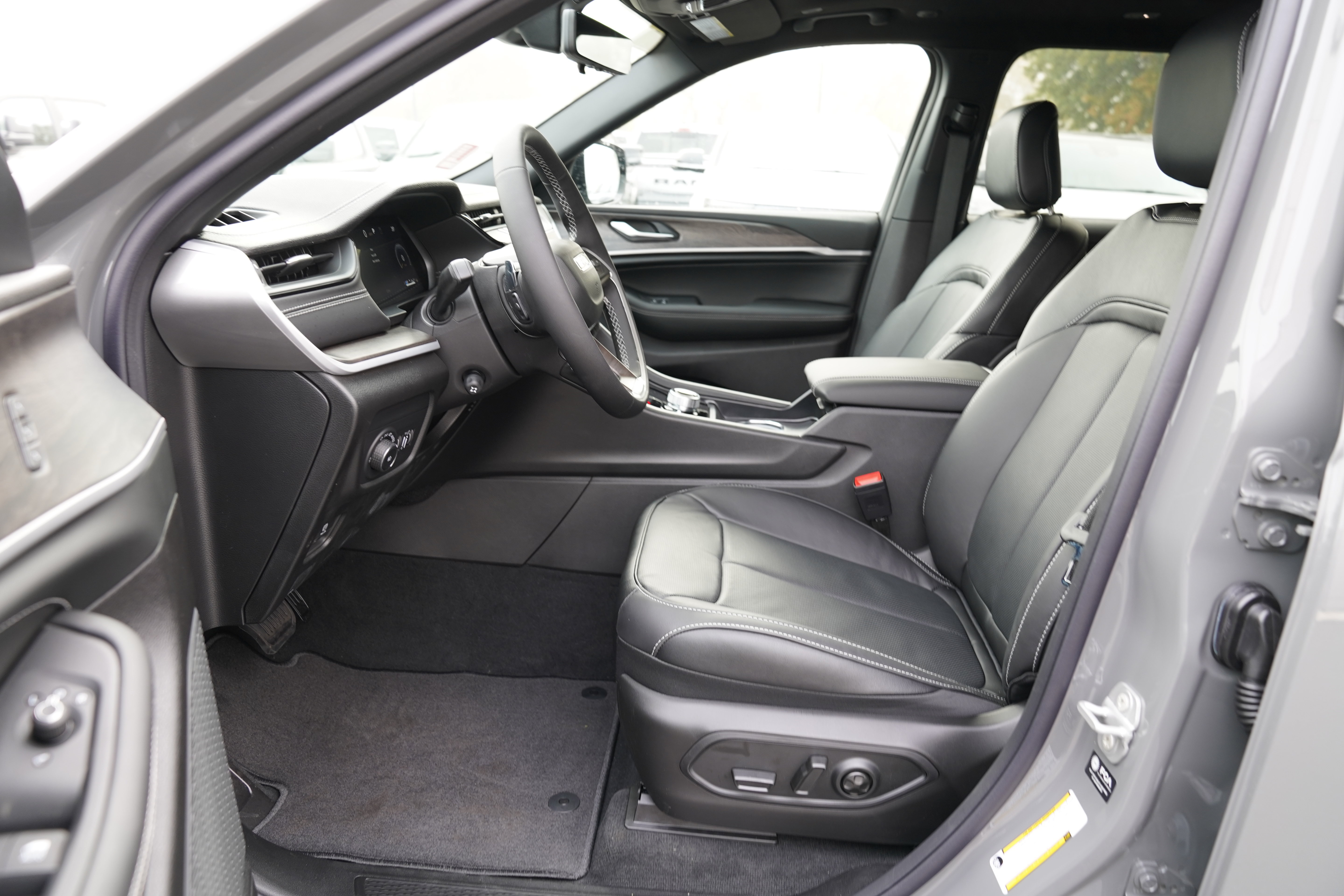New 2027 Jeep Grand Cherokee L 3 Row LIMITED 4X4 Sport Utility