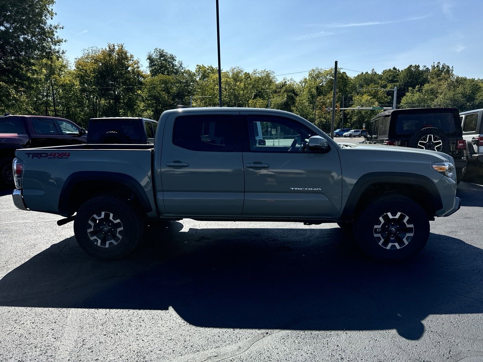 Used 2023 Toyota Tacoma SR with VIN 3TMCZ5AN3PM621850 for sale in Lewisburg, PA