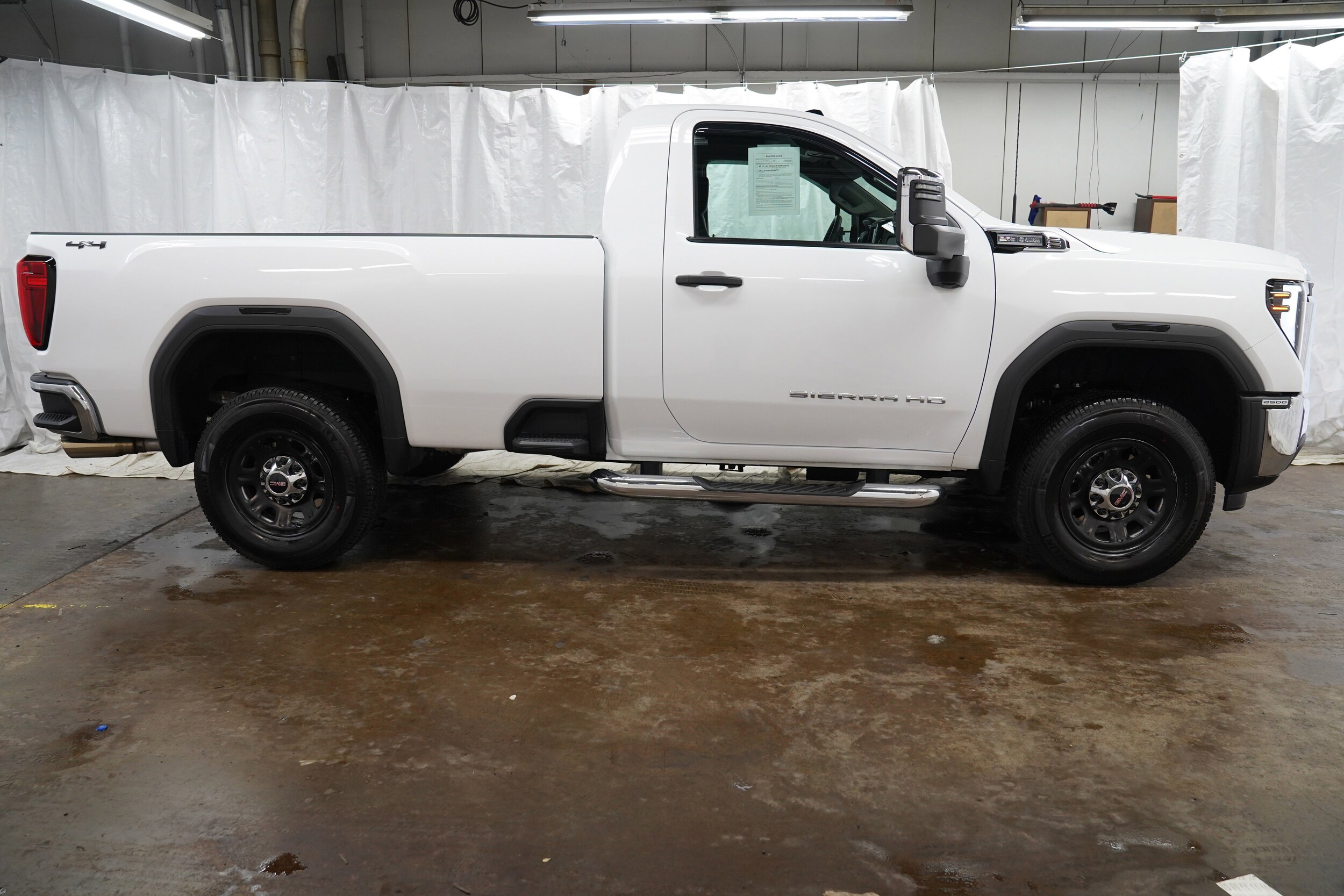 2025 Gmc Sierra 2500 HD Pro photo 2