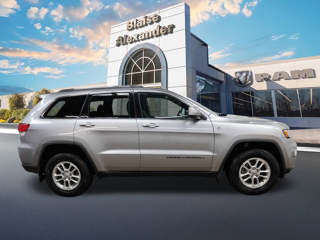 Used 2019 Jeep Grand Cherokee Laredo E SUV