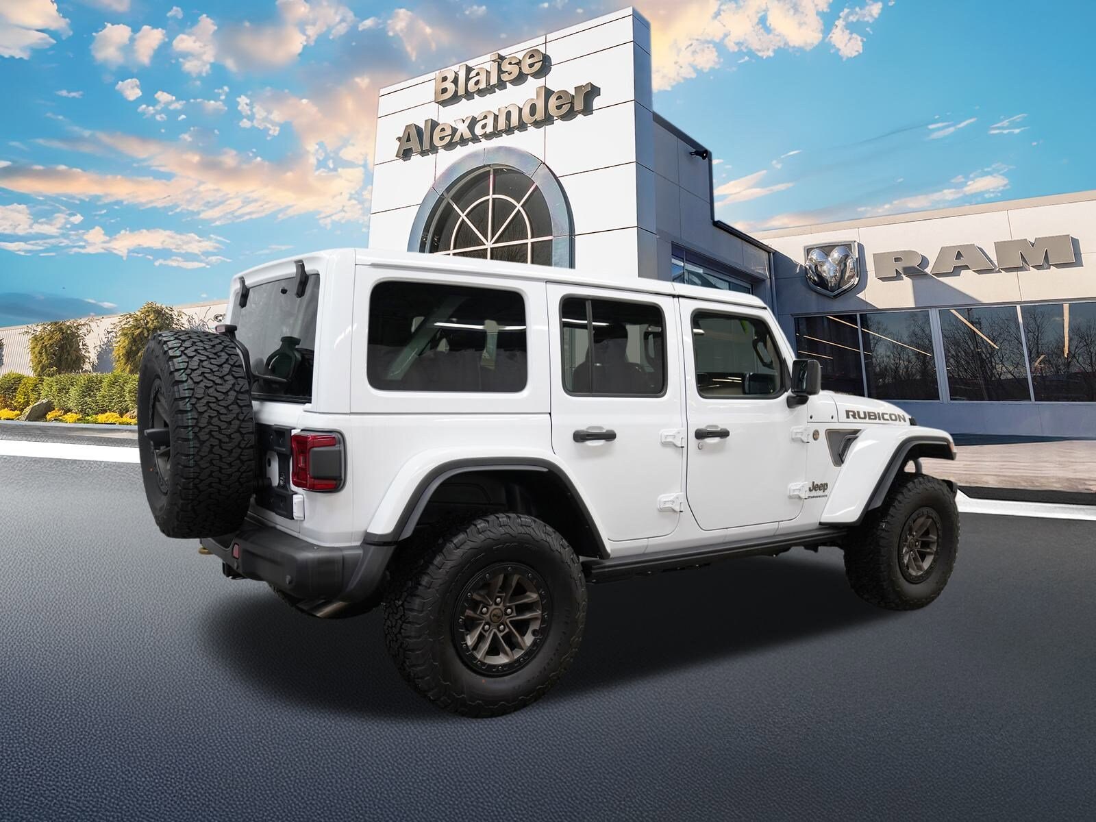 2024 Jeep Wrangler Rubicon 392 photo 3