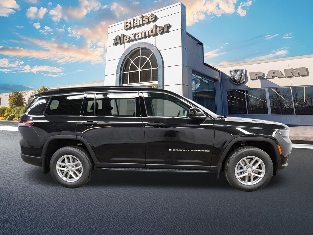 New 2026 Jeep Grand Cherokee L LAREDO X 4X4 Sport Utility