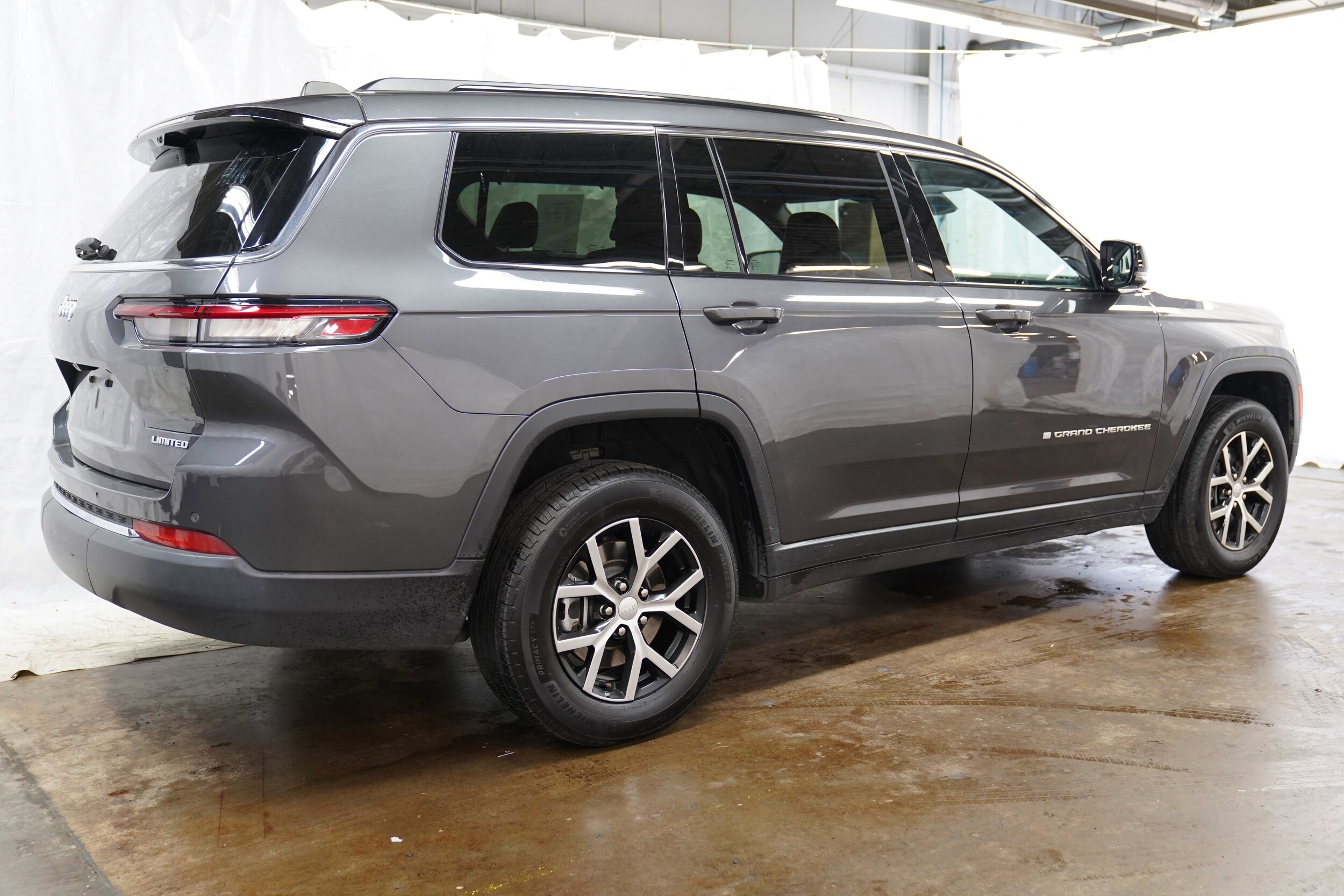 2024 Jeep Grand Cherokee Limited photo 3