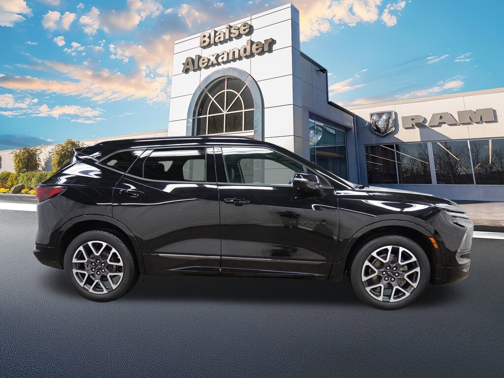 Used 2025 Chevrolet Blazer RS SUV
