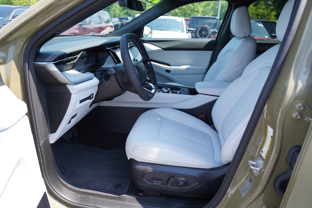 New 2026 Jeep Cherokee Limited 4x4 Sport Utility