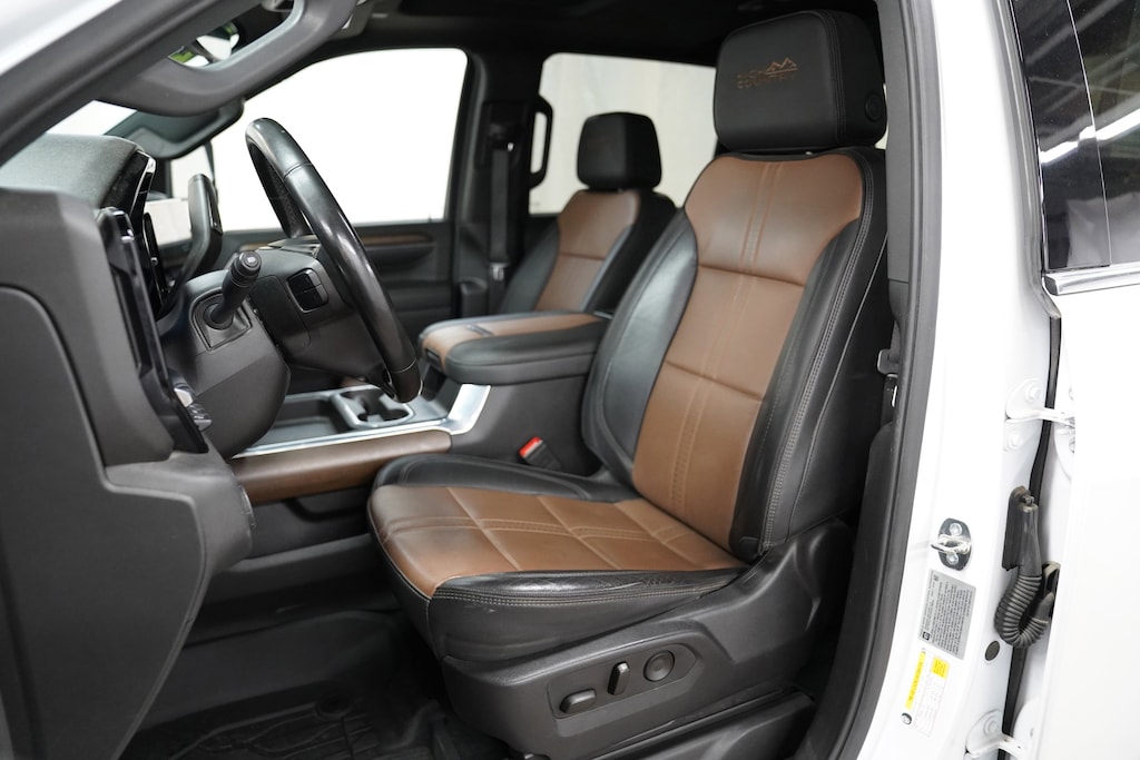 Used 2024 Chevrolet Silverado 3500HD High Country Truck Crew Cab