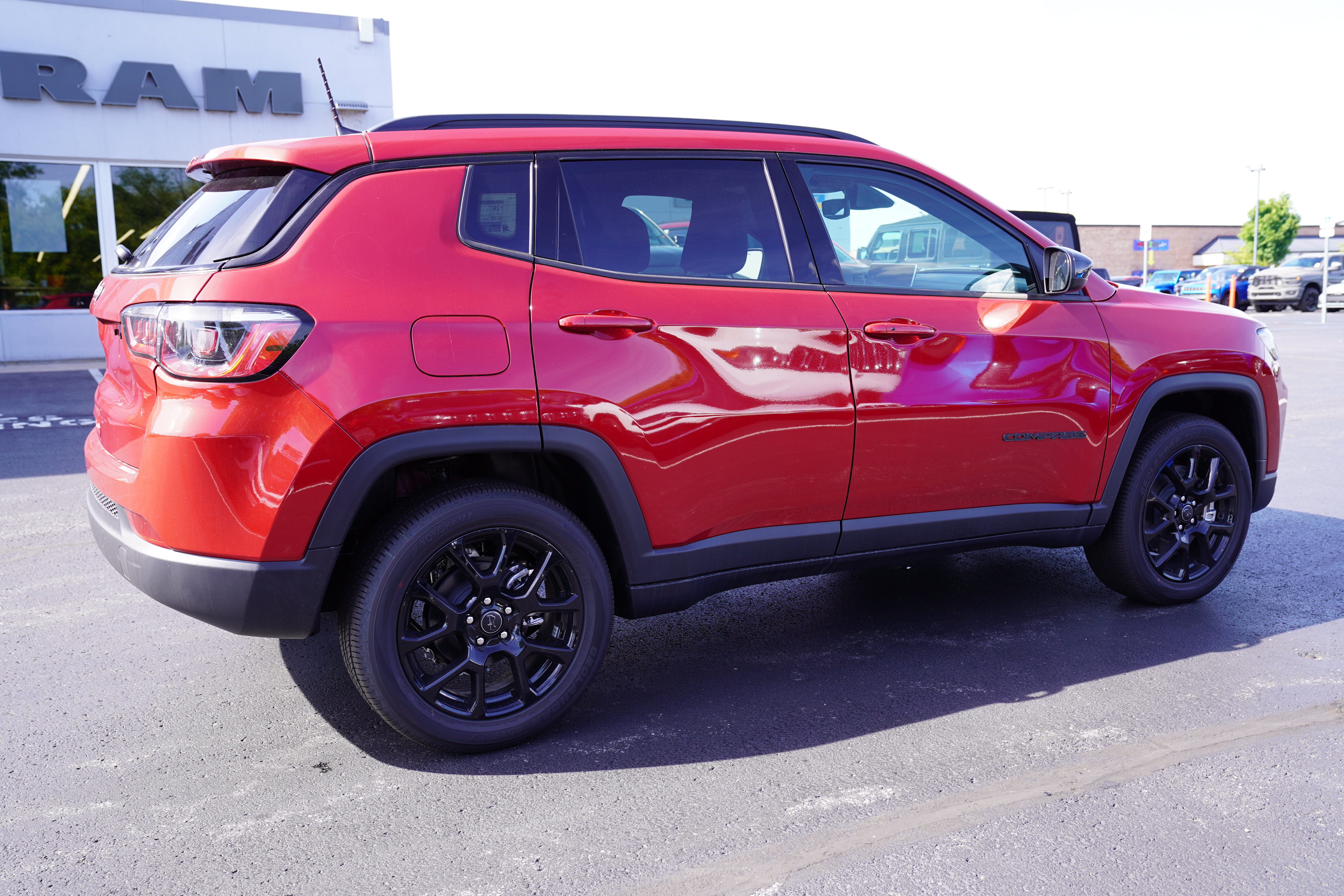 New 2026 Jeep Compass LATITUDE ALTITUDE 4X4 Sport Utility