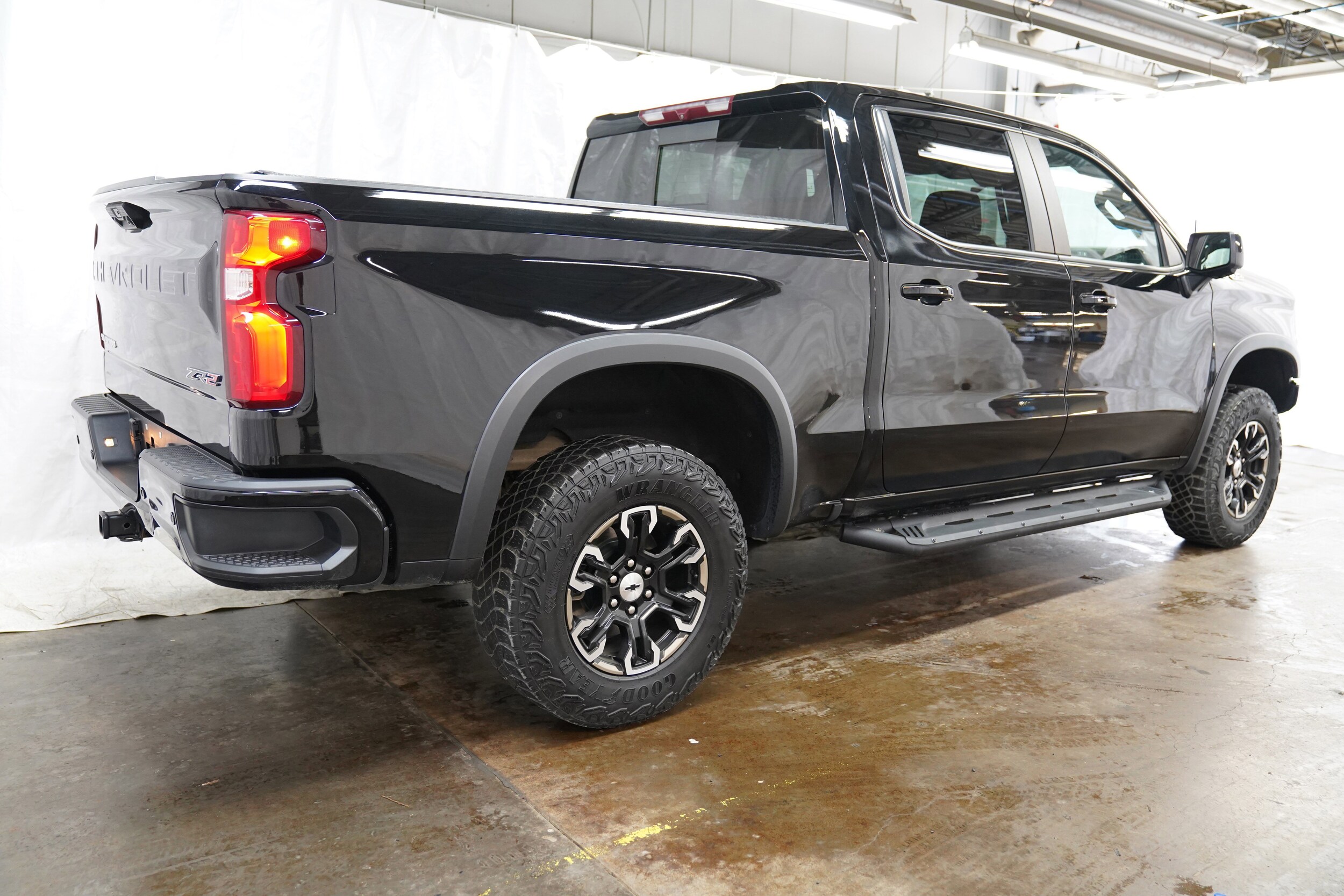 2022 Chevrolet Silverado 1500 ZR2 photo 3