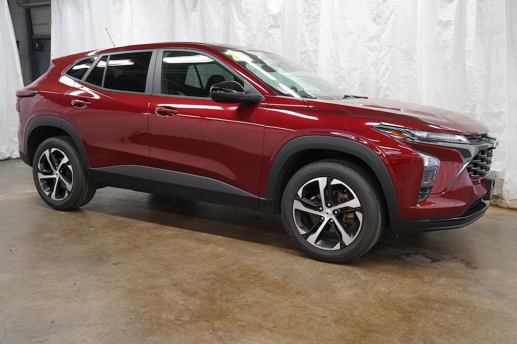 Used 2024 Chevrolet Trax 1RS SUV
