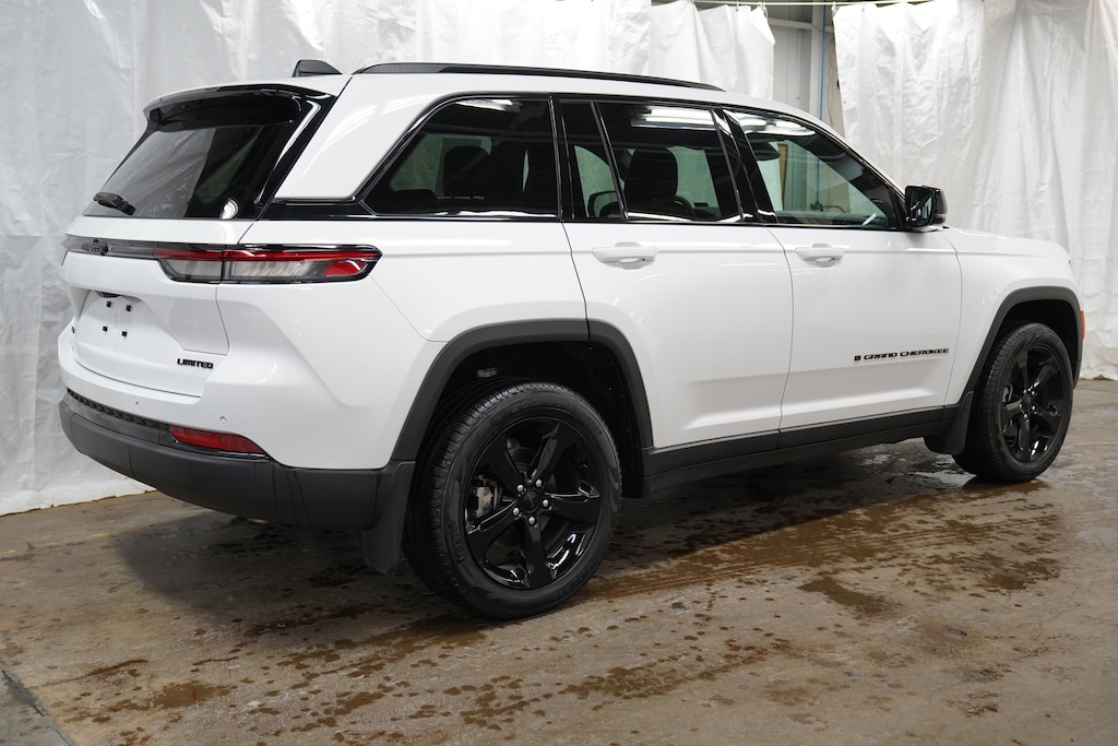 Used 2024 Jeep Grand Cherokee Limited SUV
