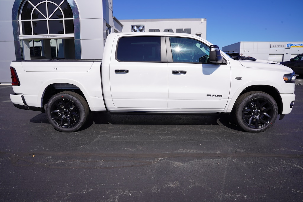 New 2027 Ram 1500 LARAMIE CREW CAB 4X4 5'7 BOX Pickup