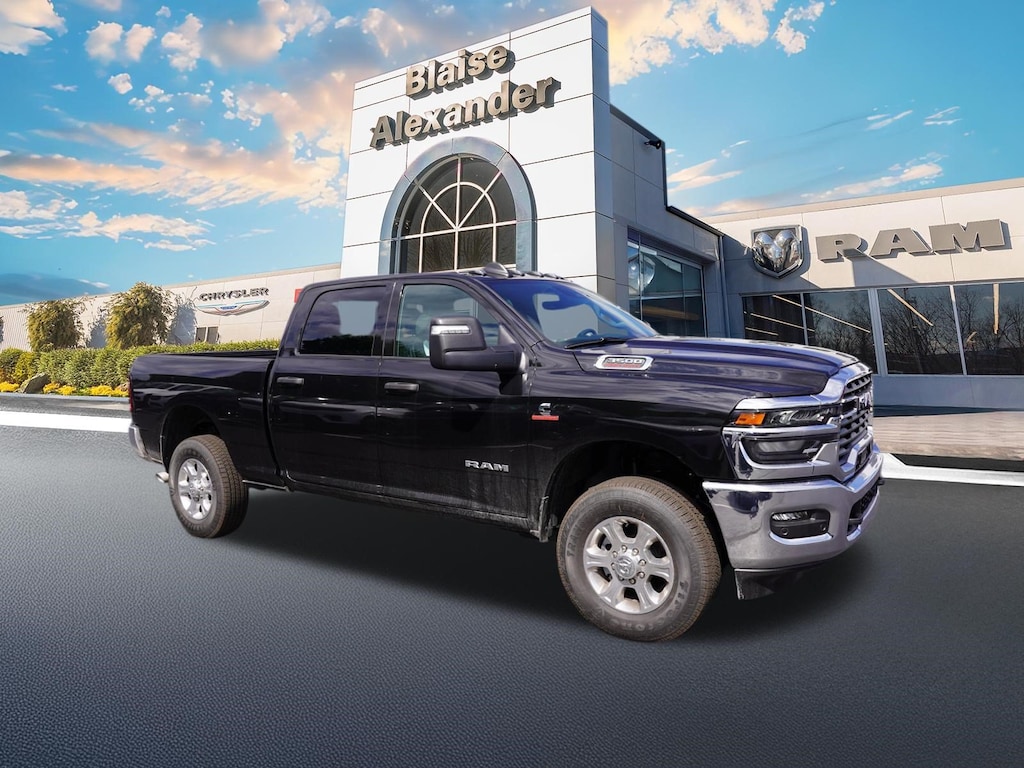 New 2026 Ram 3500 BIG HORN CREW CAB 4X4 6'4 BOX Pickup