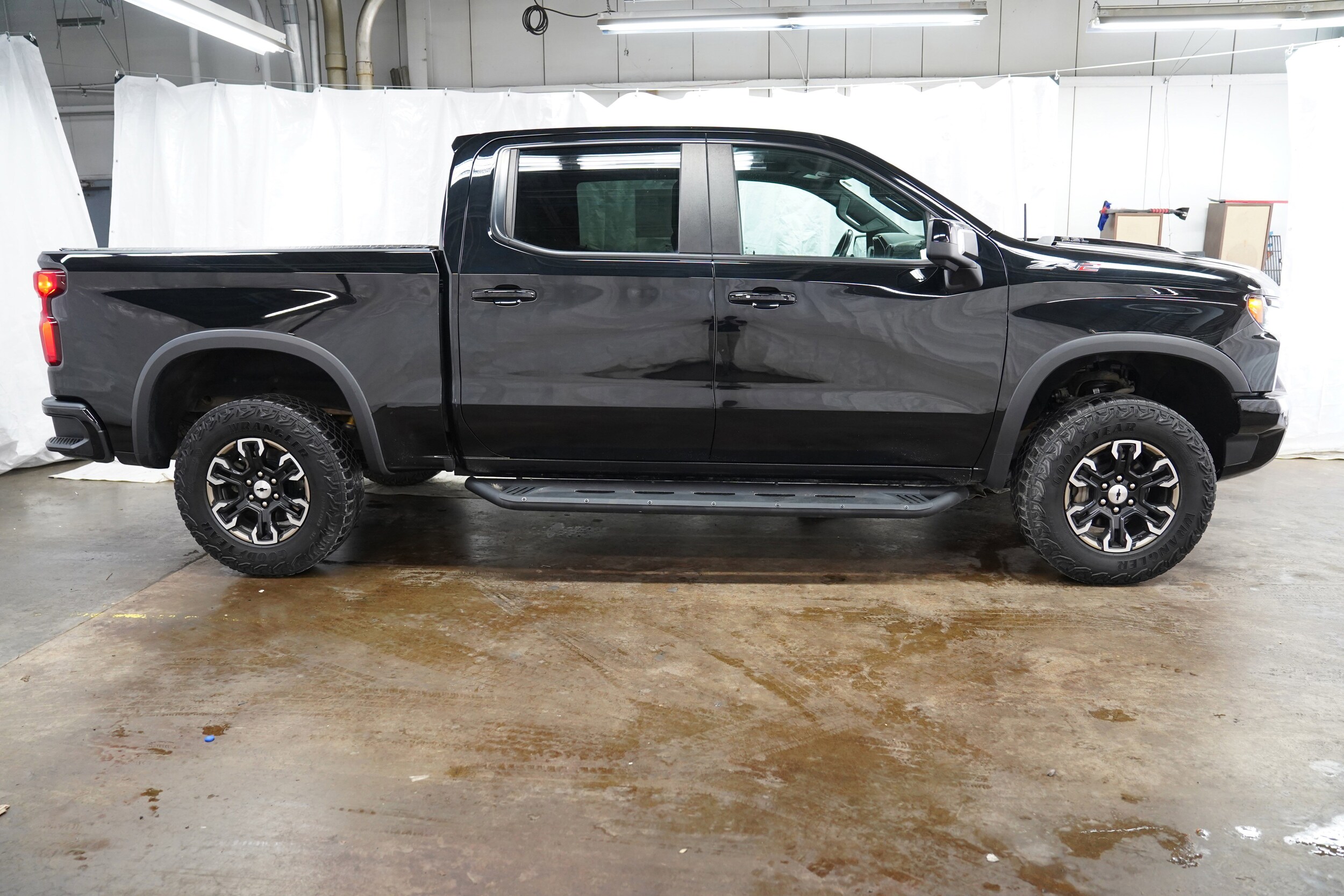 2022 Chevrolet Silverado 1500 ZR2 photo 2