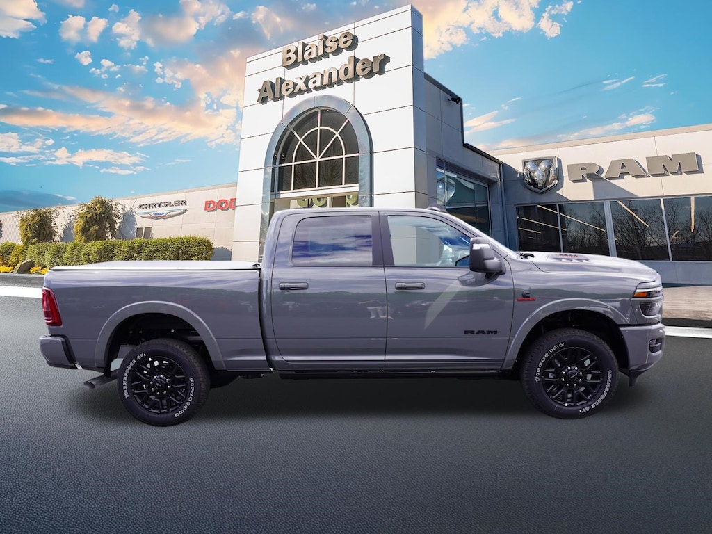 New 2026 Ram 2500 LIMITED CREW CAB 4X4 6'4 BOX Pickup