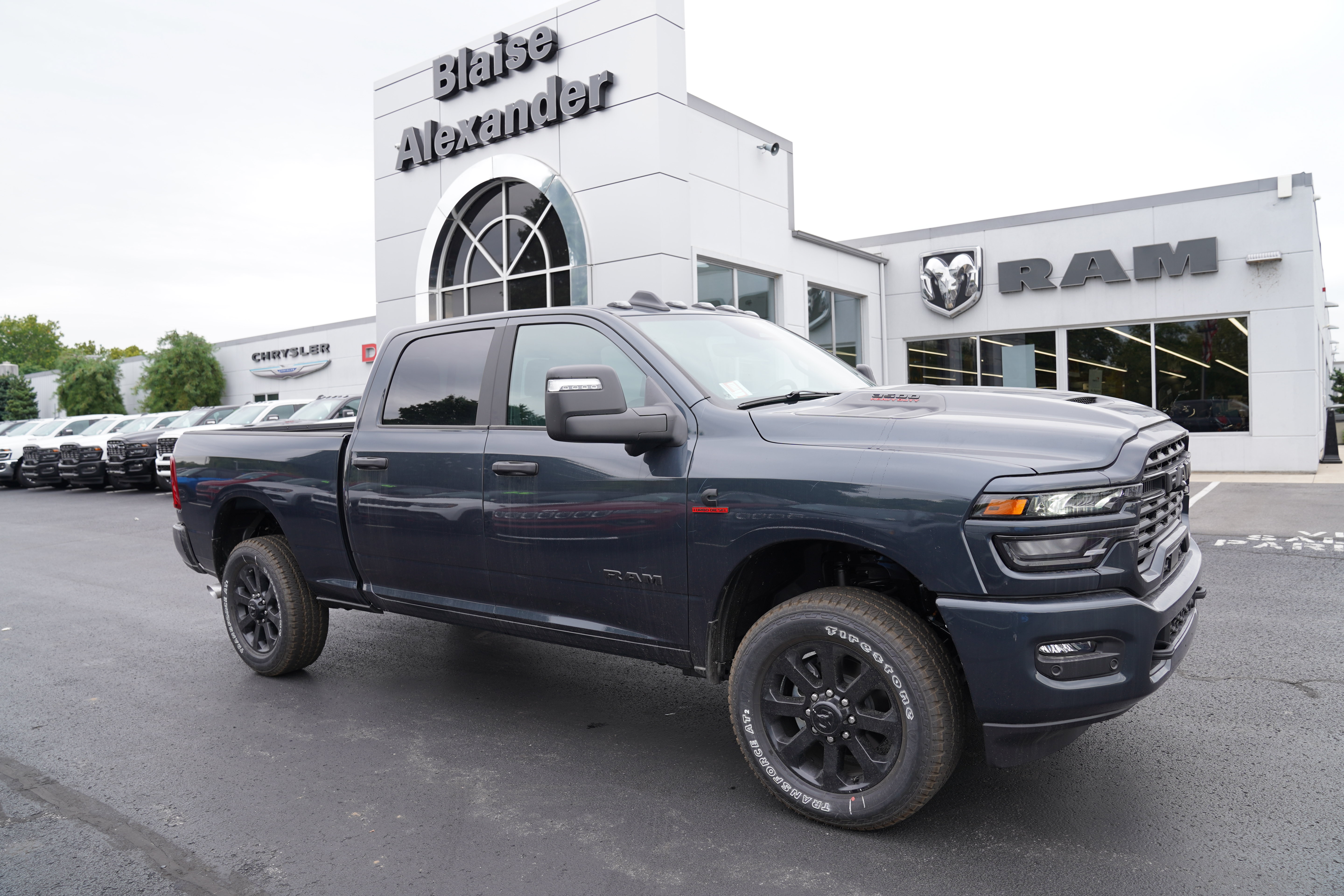 New 2027 Ram 3500 BIG HORN CREW CAB 4X4 Pickup