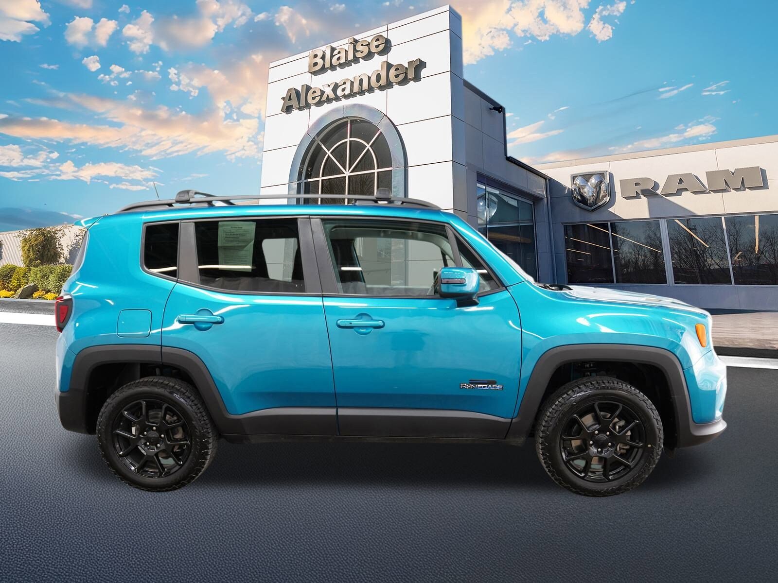 2020 Jeep Renegade Altitude photo 2