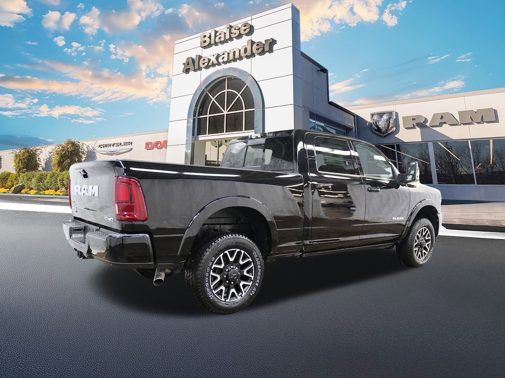 New 2025 Ram 2500 LIMITED LONGHORN CREW CAB 4X4 6'4 BOX Pickup